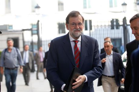 13/09/2017. Rajoy asiste a la sesión de control al Gobierno en el Congreso. El presidente del Gobierno, Mariano Rajoy, a su llegada a la ses...
