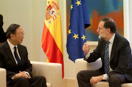 14/09/2017. Rajoy recibe al consejero de Estado de la República Popular de China, Yang Jiechi. El presidente del Gobierno, Mariano Rajoy, co...