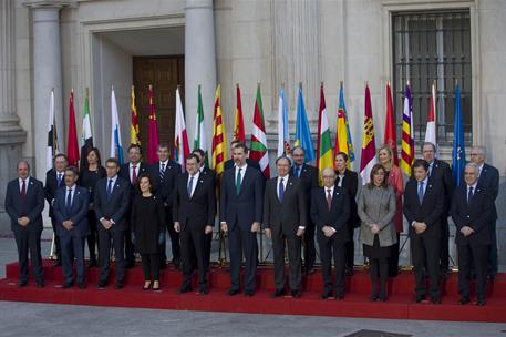 17/01/2017. Mariano Rajoy preside la VI Conferencia de Presidentes. Foto de familia de los participantes en la VI Conferencia de Presidentes...
