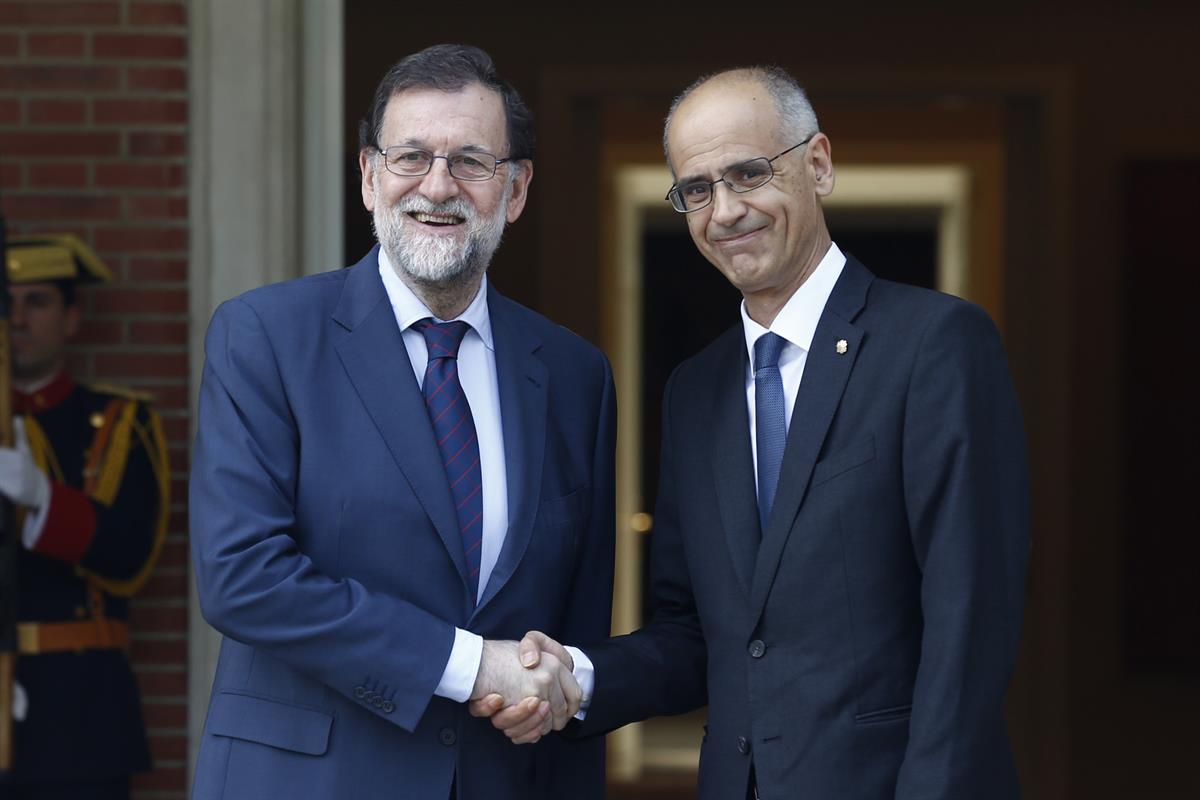 17/05/2017. Rajoy recibe al jefe de Gobierno del Principado de Andorra. El presidente del Gobierno, Mariano Rajoy, recibe en La Moncloa al j...