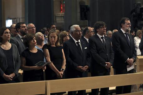 20/08/2017. Misa en la Sagrada Familia por las víctimas de los atentados en Cataluña. El presidente del Gobierno, Mariano Rajoy; el presiden...