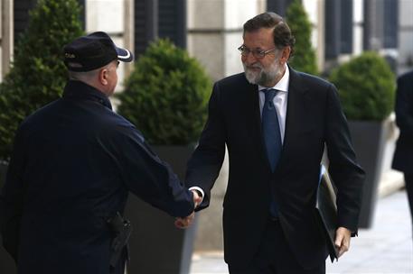 25/10/2017. Sesión de control al Gobierno en el Congreso. El presidente del Gobierno, Mariano Rajoy, a su llegada a la sesión de control al ...