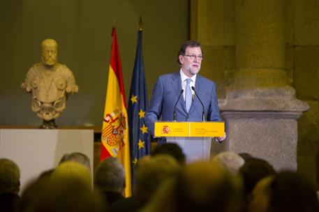 27/02/2017. Rajoy preside la entrega de condecoraciones de Alfonso X el Sabio. El presidente del Gobierno, Mariano Rajoy, se dirige a los pr...