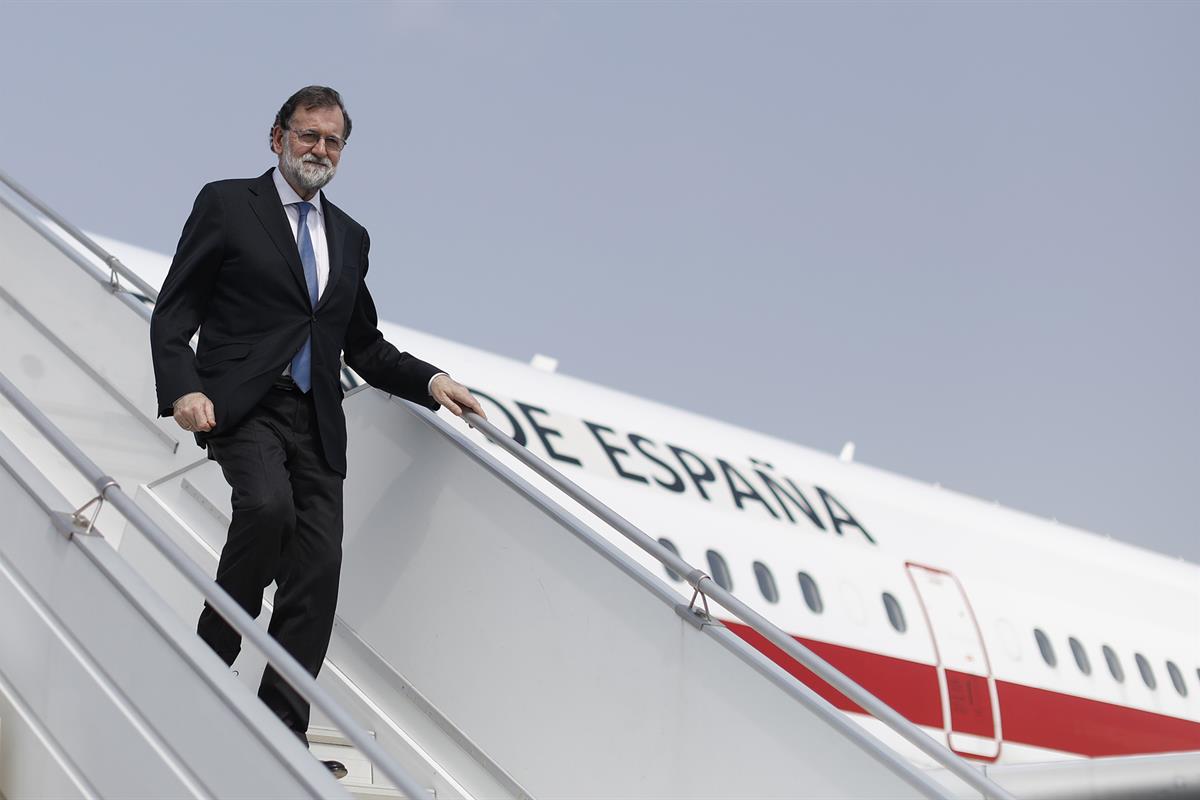 29/11/2017. Rajoy asiste a la Cumbre Unión Africana-Unión Europea. El presidente del Gobierno, Mariano Rajoy, a su llegada al aeropuerto int...