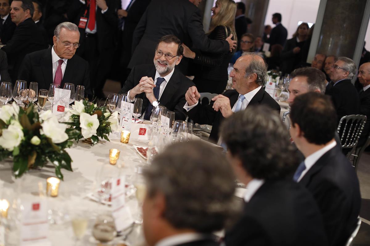 22/11/2017. Rajoy asiste a los Premios Ferrer Salat. El presidente del Gobierno, Mariano Rajoy, durante la entrega de los premios Ferrer Sal...