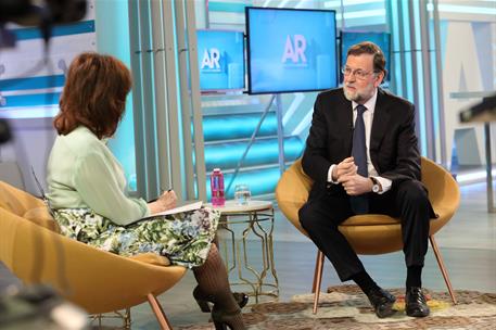 1/03/2018. Rajoy es entrevistado en "El Programa de Ana Rosa", de Telecinco. El presidente del Gobierno, Mariano Rajoy, junto a Ana Rosa Qui...