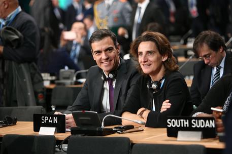 3/12/2018. Pedro Sánchez participa en la Cumbre del Clima COP24. El presidente del Gobierno, Pedro Sánchez, junto a la ministra para la Tran...