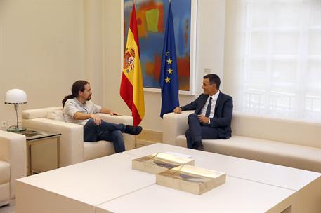 6/09/2018. Sánchez recibe al secretario general de Podemos. El presidente del Gobierno, Pedro Sánchez, y el secretario general de Podemos, P...