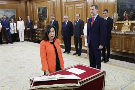 7/06/2018. El presidente asiste a la promesa de los nuevos ministros. Margarita Robles Fernández promete el cargo de ministra de Defensa ant...