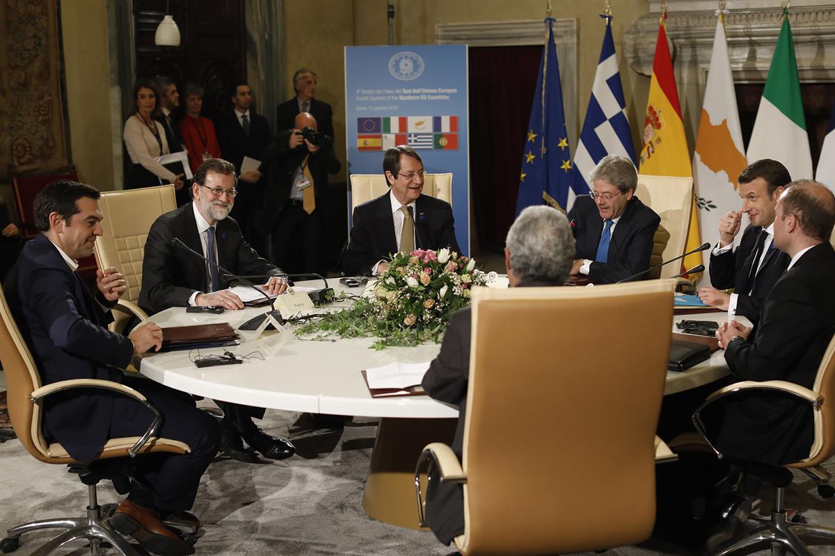 10/01/2018. Rajoy asiste a la cumbre de los países del Sur de la UE. El presidente del Gobierno español, Mariano Rajoy; el presidente del Co...