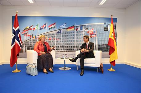 11/07/2018. Sánchez asiste a la Cumbre de la OTAN. El presidente del Gobierno, Pedro Sánchez, junto a la primera ministra de Noruega, Erna S...