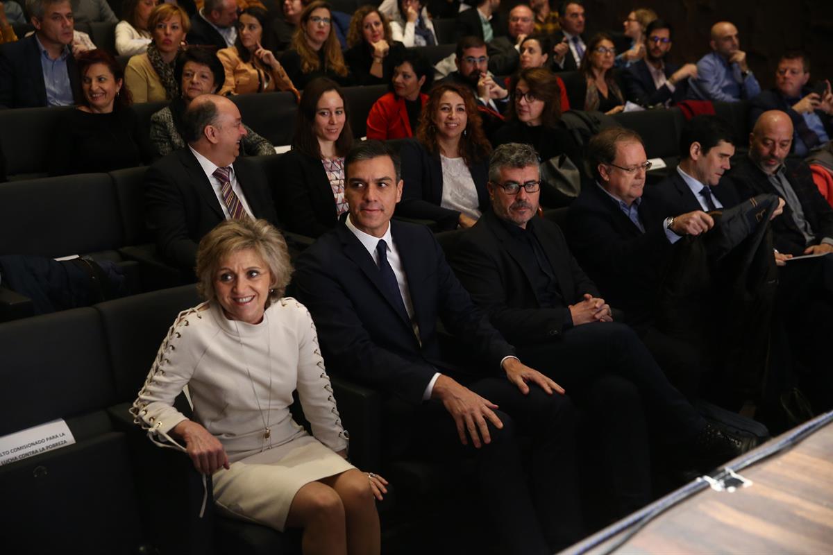 13/12/2018. Pedro Sánchez inaugura la Cumbre del Tercer Sector contra la Pobreza Infantil. El presidente del Gobierno, Pedro Sánchez, durant...