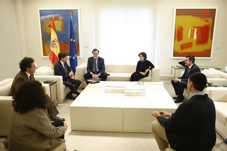 15/02/2018. Rajoy recibe a dirigentes de Societat Civil Catalana. El presidente del Gobierno, Mariano Rajoy; la vicepresidenta del Gobierno,...