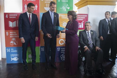 15/11/2018. Presentación del Programa Iberoamericano de Discapacidad. El Rey Felipe VI y el presidente del Gobierno, Pedro Sánchez, junto a ...