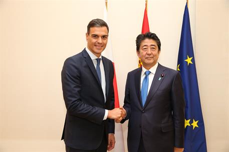 16/10/2018. Sánchez recibe al primer ministro de Japón. El presidente del Gobierno, Pedro Sánchez, y el primer ministro de Japón, Shinzo Abe...