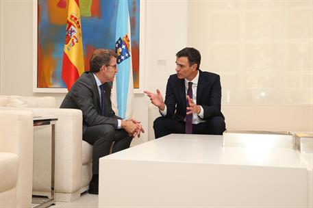 17/07/2018. El presidente se reúne con el presidente de la Xunta de Galicia. El presidente del Gobierno, Pedro Sánchez, conversa con el pres...