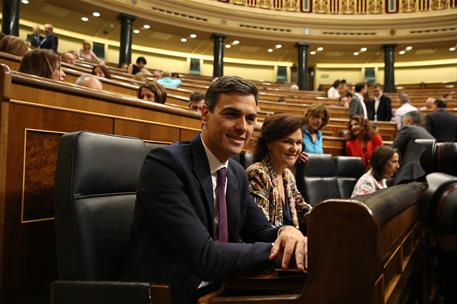 17/07/2018. Sánchez comparece ante el Pleno del Congreso. El presidente del Gobierno, Pedro Sánchez, junto a la vicepresidenta del Gobierno ...
