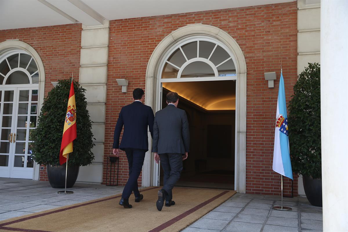 18/07/2018. El presidente se reúne con el presidente d ela Xunta de Galicia. El presidente del Gobierno, Pedro Sánchez, y el presidente de l...
