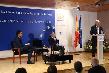 19/07/2018. Sánchez presenta a Juncker en la Fundación Carlos de Amberes. El presidente de la Comisión Europeoa, Jean-Claude Juncker, durant...