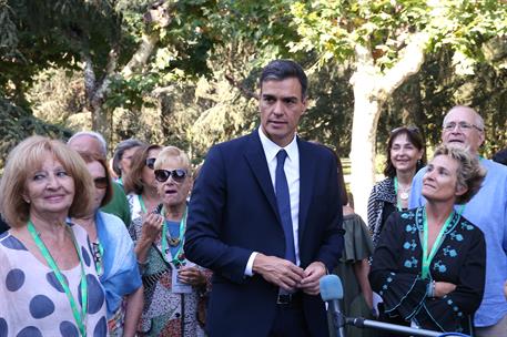 19/09/2018. Pedro Sánchez recibe a los visitantes de Moncloa Abierta. El presidente del Gobierno, Pedro Sánchez, ha ejercido de anfitrión de...