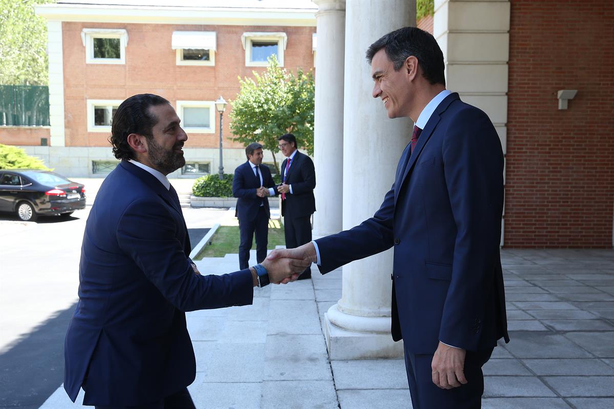 20/07/2018. Sánchez recibe al presidente del Consejo de Ministros del Líbano. El presidente del Gobierno, Pedro Sánchez, saluda al president...