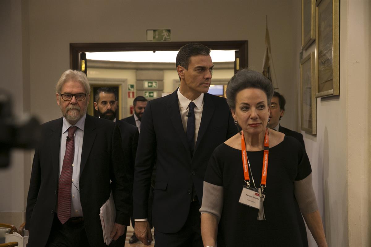 20/11/2018. Pedro Sánchez asiste a la Conferencia "Spain Summit 2018". El presidente del Gobierno, Pedro Sánchez, acompañado por el periodis...
