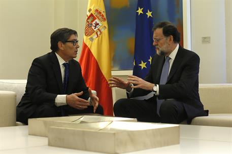21/02/2018. Rajoy recibe al presidente del Partido Aragonés Regionalista (PAR). El presidente del Gobierno, Mariano Rajoy, durante la reunió...