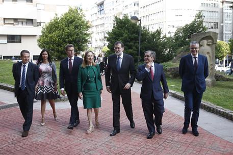 21/05/2018. Viaje de Rajoy a Vigo. El presidente del Gobierno, Mariano Rajoy, acompañado de la presidenta del Congreso de los Diputados, Ana...