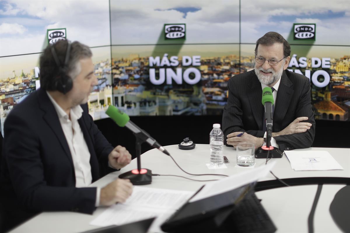 24/01/2018. Mariano Rajoy, en el programa "Más de uno" de Onda Cero. El presidente del Gobierno, Mariano Rajoy, en el transcurso de la entre...