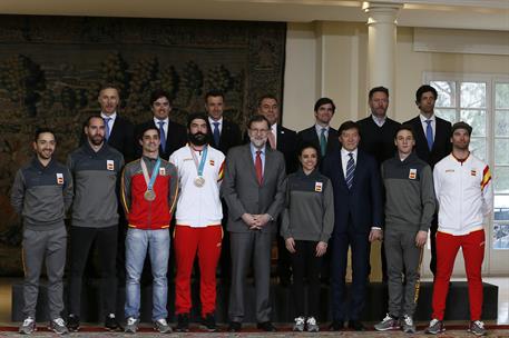 27/02/2018. Rajoy recibe al equipo español que ha participado en los JJOO de Invierno. El presidente del Gobierno, Mariano Rajoy, recibe a u...