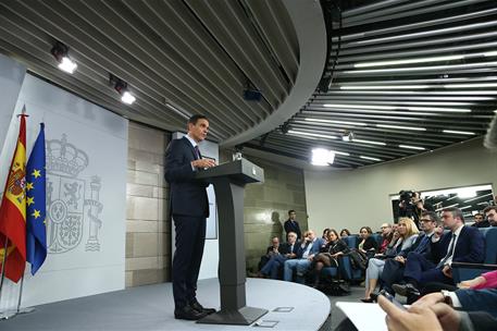 28/12/2018. Pedro Sánchez hace balance de su Gobierno. El presidente del Gobierno, Pedro Sánchez, durante la rueda de prensa posterior al Co...