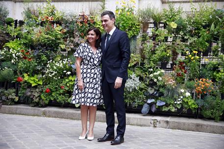 29/06/2018. Sánchez se reúne con la alcaldesa de París. El presidente del Gobierno, Pedro Sánchez, es recibido por la alcaldesa de París, An...