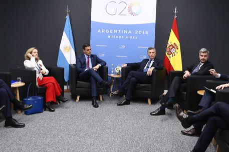 30/11/2018. Pedro sánchez acude a la cumbre del G-20. El presidente del Gobierno, Pedro Sánchez, y la ministra de Economía y Empresa, Nadia ...