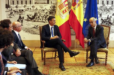 4/06/2018. Pedro Sánchez se reúne con Antoni Martí. El presidente del Gobierno, Pedro Sánchez, se reúne con el jefe del Gobierno del Princip...