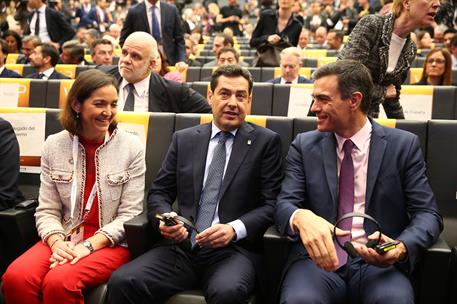 3/04/2019. Sánchez inaugura la Cumbre Mundial del Turismo. El presidente del Gobierno, Pedro Sánchez, junto a la ministra de Industria, Come...