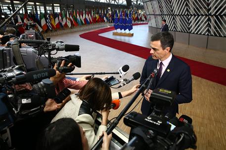 10/04/2019. El presidente asiste al Consejo Europeo Extraordinario sobre el Brexit. El presidente del Gobierno, Pedro Sánchez, atiende a los...