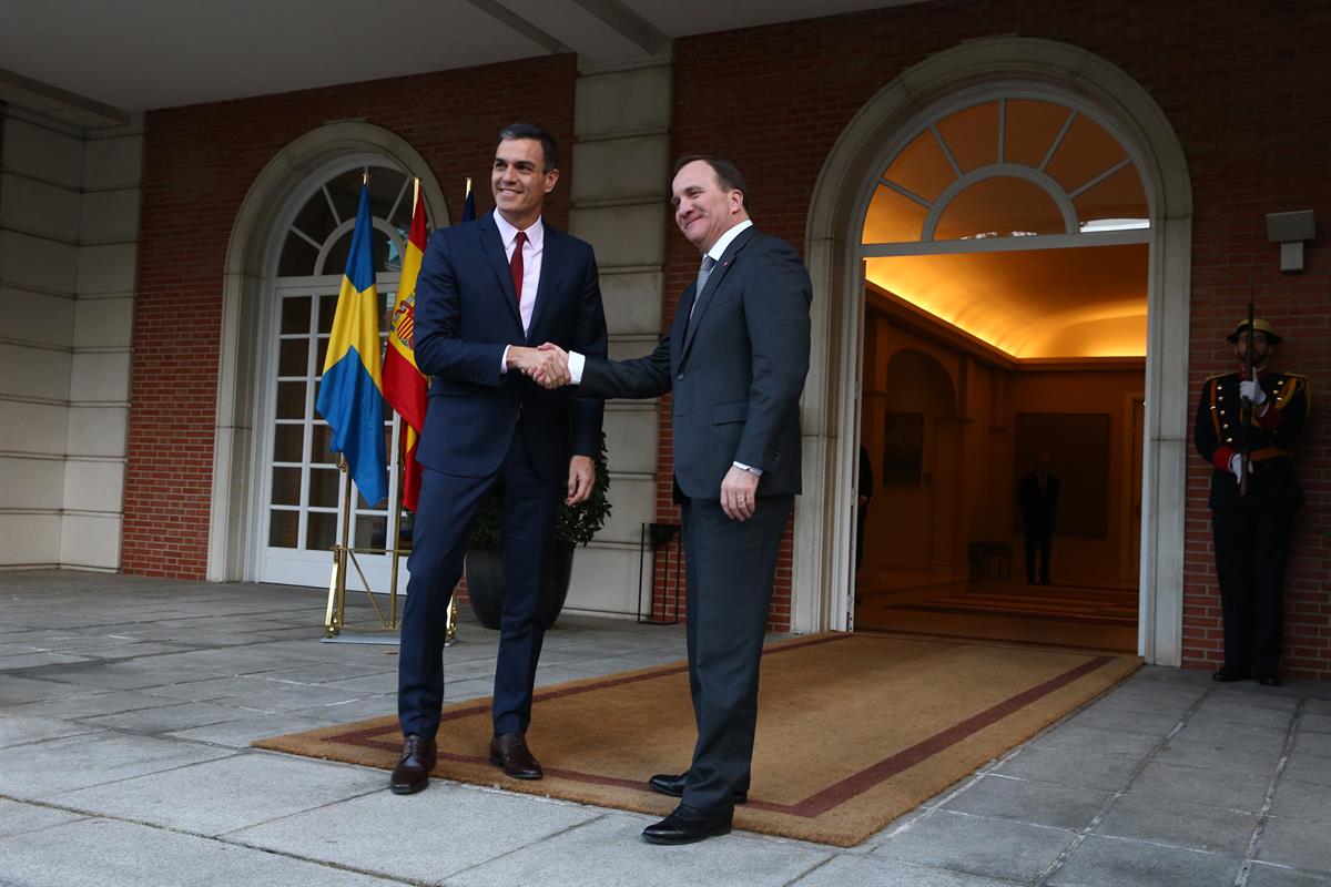 22/02/2019. Pedro Sánchez recibe al primer ministro de Suecia. El presidente del Gobierno, Pedro Sánchez, saluda al primer ministro de Sueci...