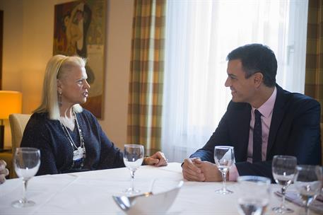 24/01/2019. Pedro Sánchez participa en el Foro Económico Mundial de Davos. El presidente del Gobierno, Pedro Sánchez, durante la reunión que...