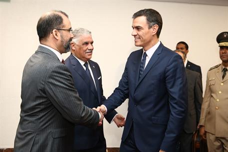 29/01/2019. Pedro Sánchez visita la República Dominicana. El presidente del Gobierno, Pedro Sánchez, saluda al embajador de la República Dom...