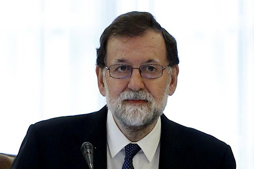 21/10/2017. Mariano Rajoy, presidente del Gobierno. El presidente del Gobierno, Mariano Rajoy, en la mesa del Consejo de Ministros
