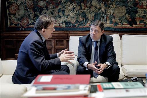 El ministro de Agricultura, Luis Planas, en su reunión con el presidente valenciano Ximo Puig