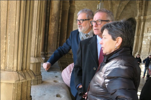 El ministro José Guirao en la Seu Vella junto al alcalde de Lleida y la Delegada del Gobierno en Cataluña