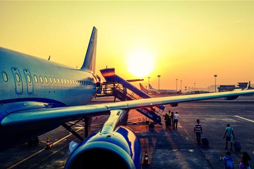 2/04/2020. Exteriores fleta un avión a India para facilitar el retorno de casi 300 viajeros
