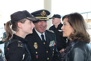 La secretaria de Estado de Seguridad, Ana Botella, visita la frontera de Ceuta
