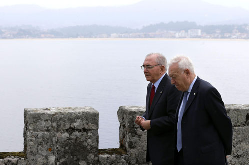 22/06/2015. Margallo en la XXVIII Cumbre Hispano-Lusa. El ministro español de Asuntos Exteriores, José Manuel García-Margallo, y su homólogo...