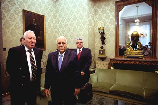 9/02/2016. Margallo se reúne con Cabrisas. El ministro de Asuntos Exteriores, José Manuel García-Margallo, y el vicepresidente del Consejo d...
