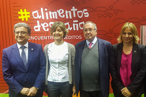 La ministra Isabel García Tejerina, en la clausura de la Feria Alimentaria en Barcelona