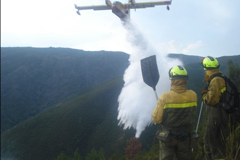 Incendios forestales en Jaén y Ourense