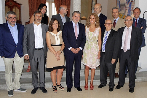 7/07/2015. El ministro Méndez de Vigo con representantes del sector audiovisual