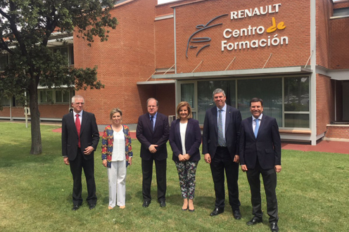 19/06/2017. La ministra de Empleo y Seguridad Social ha visitado la fábrica Renault de Valladolid. La ministra destaca la estabilidad políti...